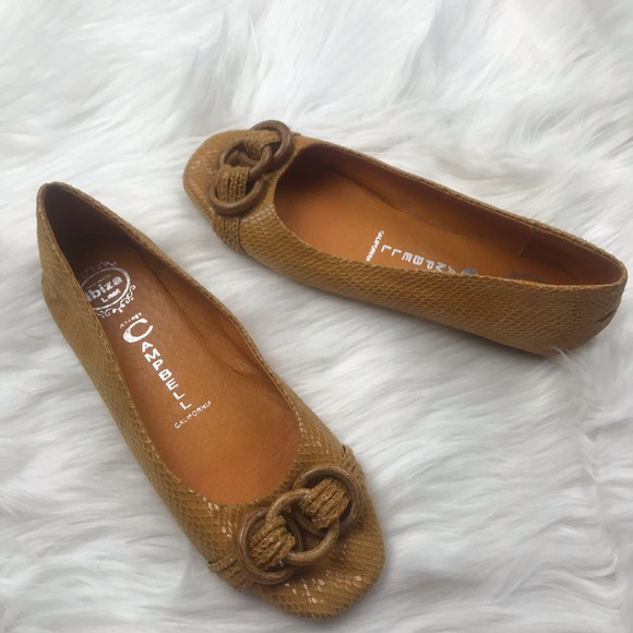 Jeffrey Campbell Women’s Flat Shoes Size 6 - Picture 2 of 7